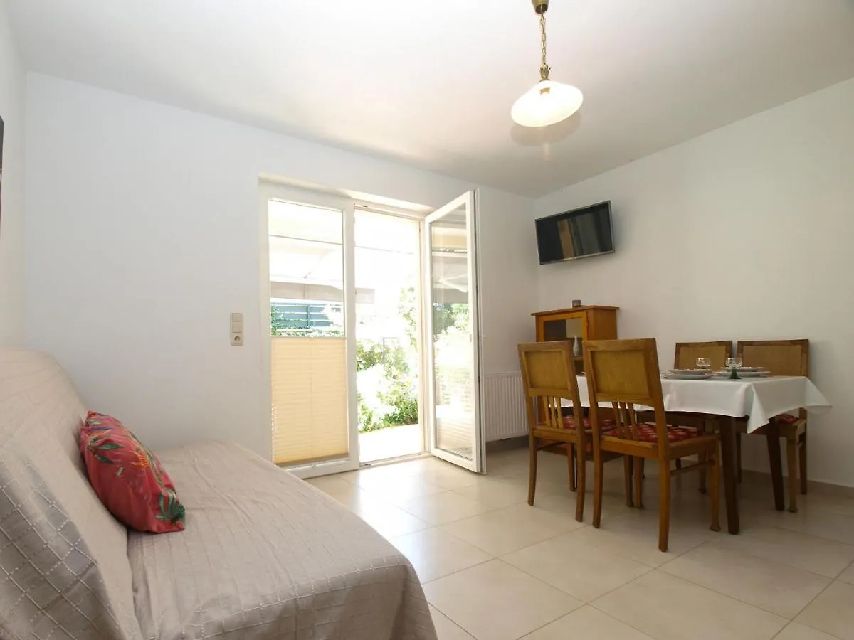 Apartments Vinkuran 2110 Pula Croatia
