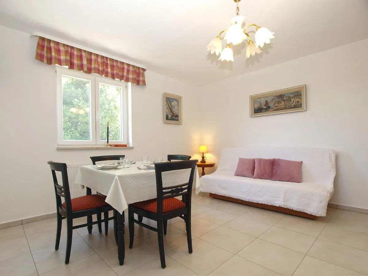 Apartments Vinkuran 2110 Pula