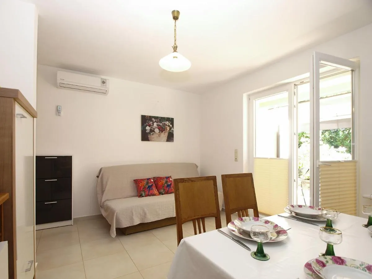 Apartments Vinkuran 2110 Pula Croatia