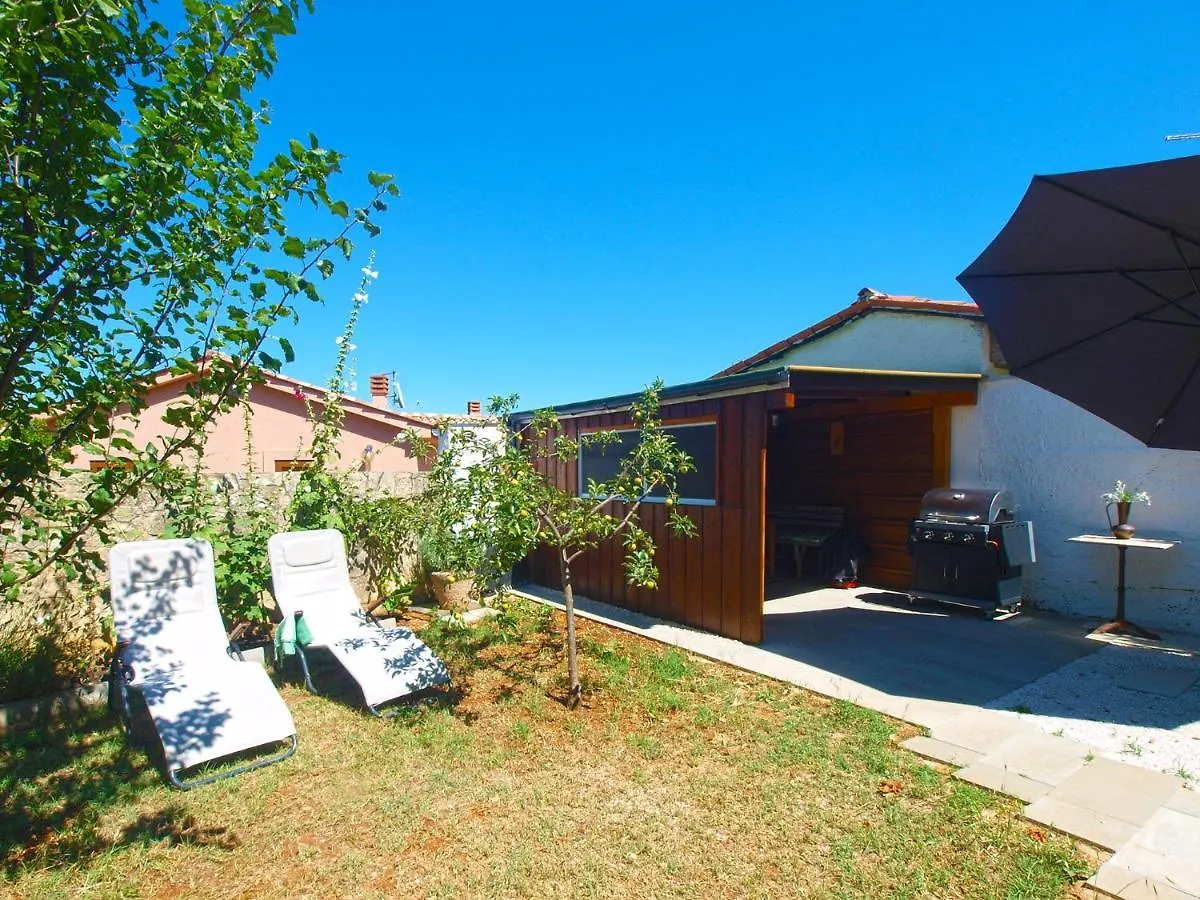 Apartments Vinkuran 2110 Pula Croatia